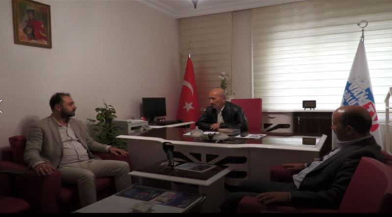Ak Parti Edremit İlçe Başkanı  Sezer Bayramoğlu’ndan Vangölü TV ‘ye ziyaret