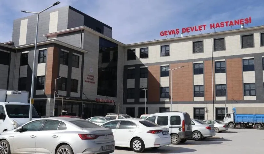 50 yataklı Gevaş Devlet Hastanesi hizmete başladı