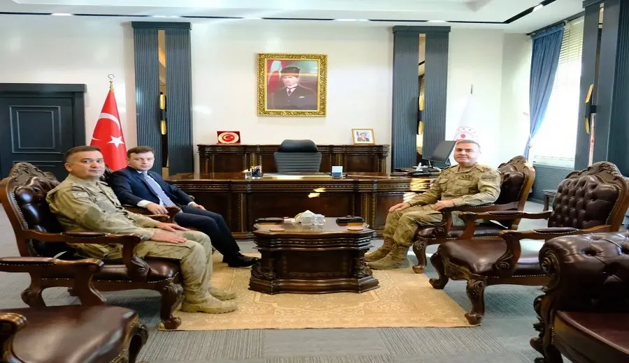 Tuğgeneral  Avkıran, Başkale Kaymakamı Erdoğan’ı ziyaret etti