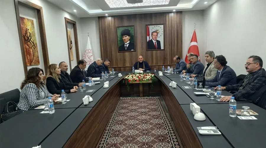 Van Eğitimde Çağ Atlıyor: Okul Yöneticileri İçin Sertifika Zorunluluğu Geliyor!