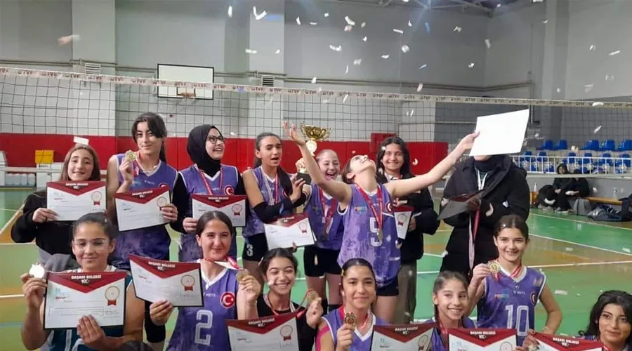  Ertuğrul Gazi Ortaokulu