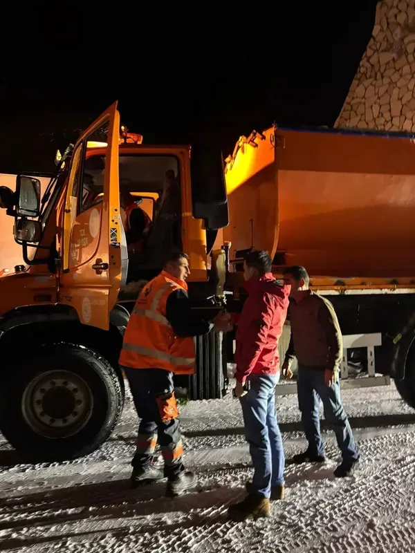 Hakkari-Van yolunda heyelan