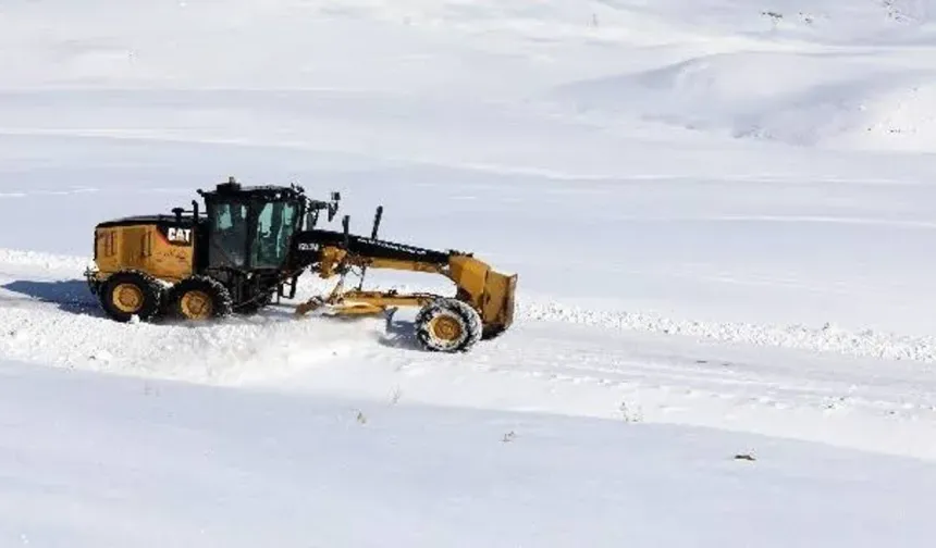 Van’da 235 yerleşim yerinin yolu ulaşıma kapandı