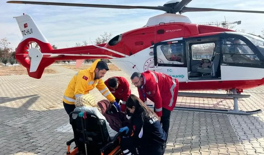 Hamile kadın ambulans helikopter ile Van