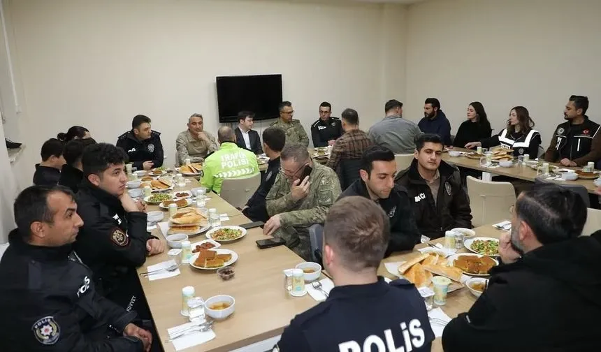 Kaymakam Erdoğan, Emniyet personeliyle iftar açtı