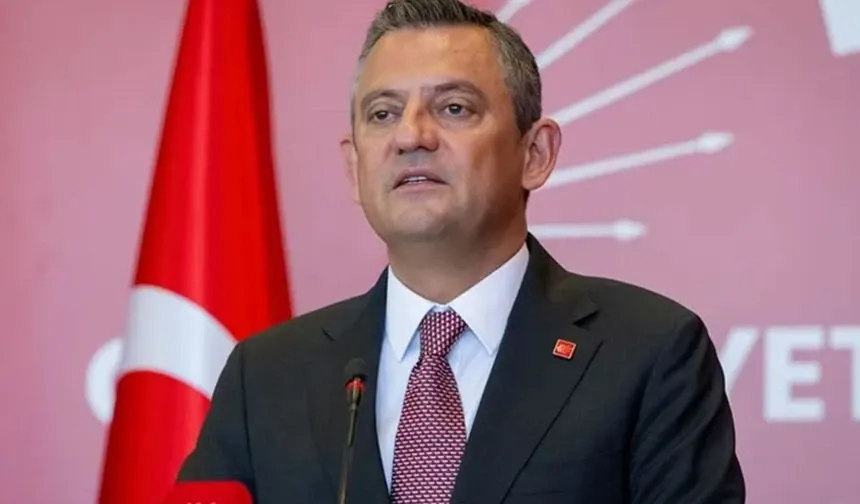 CHP lideri Özgür Özel Van