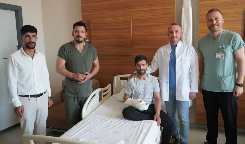 Van’da zorlu el ameliyatı: 10 saatlik mücadeleyle hayata tutundu