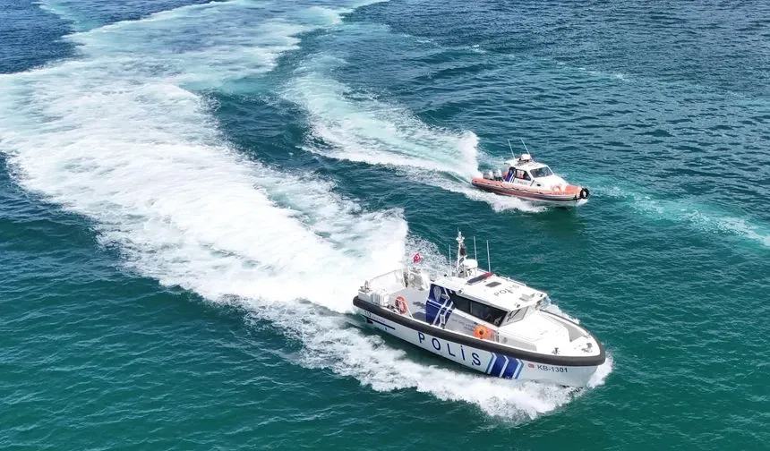 Polis, Van Gölü’nde İnci Kefali Avına Geçit Vermiyor