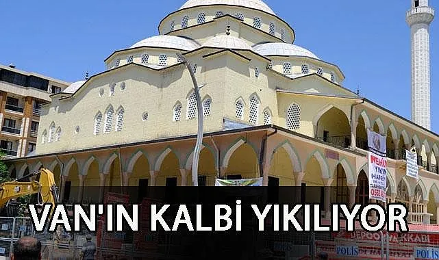 Van’ın Simgesel Noktalarından Biri Tarihe Karışıyor