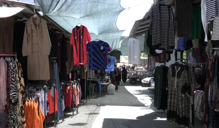 Van’da Halk Pazarında Yoğunluk Var Ama Yüzler Asık