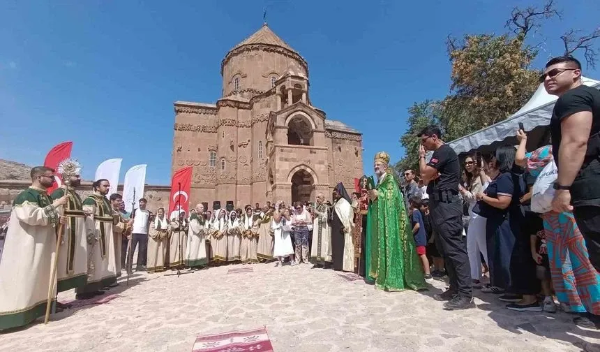 Akdamar Adası’nda 13’üncü Ermeni Ayini Hazırlıkları Sürüyor